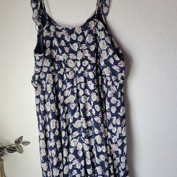 LC Lauren Conrad Disney Beauty And The Beast  Floral Sleeveless Dress Size XXL - Picture 2 of 10